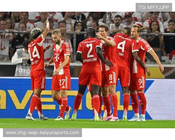 德甲拜仁防守端组织出色，后防稳定零封